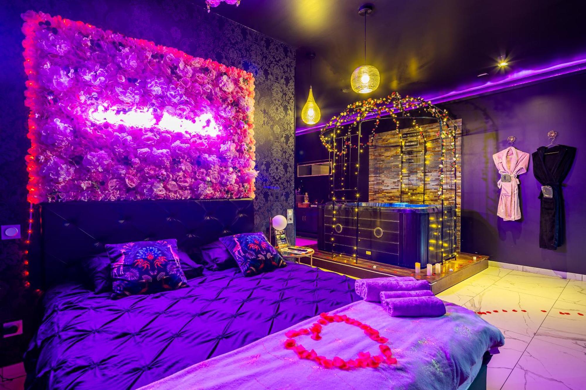 Sweet Secret'S Jacuzzi Hotel Le Breuil  Exterior photo